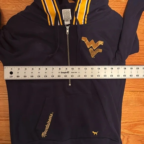 PINK Victoria's Secret Navy and Gold Women's Sweater FREE SHIPPING - Picture 10 of 10